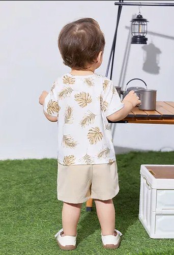 White leaf printed t-shirt & short kids