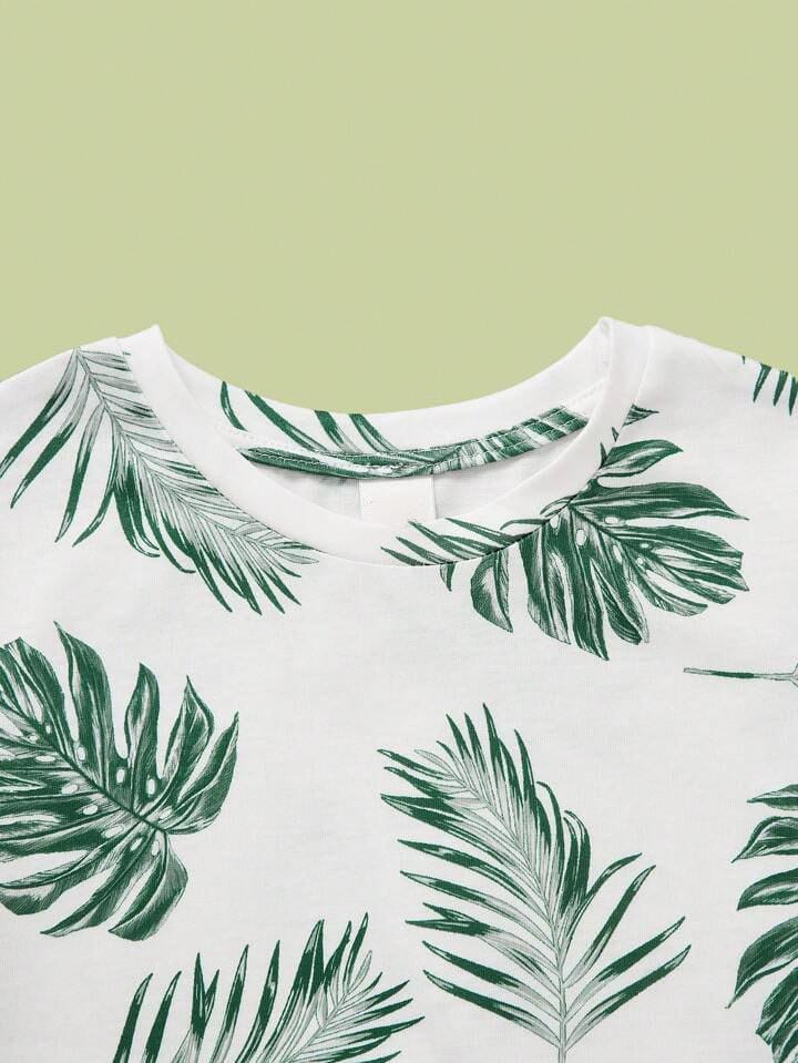 Green leaf printed amazing t-shirt & short